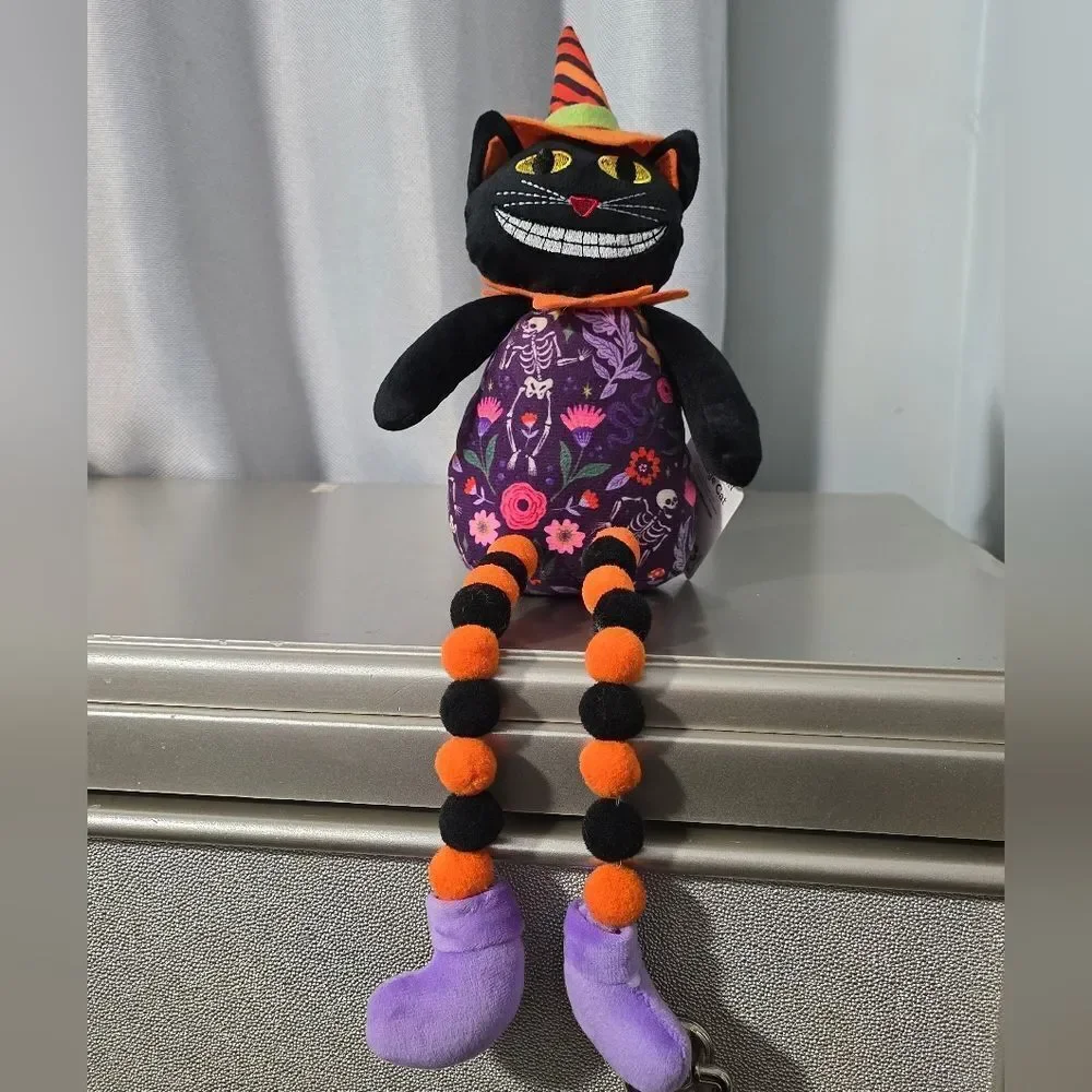 Plush Vintage Grinning Cat Tabletop Decor Multicolor 18